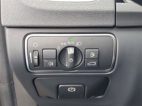 Used 2016 Volvo S60 T5 Premier w/ Climate Package image 16