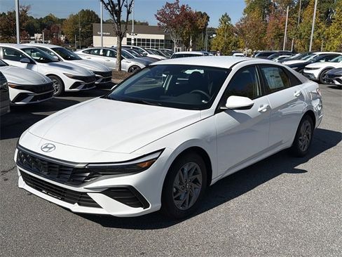 New 2026 Hyundai Elantra Blue image 3