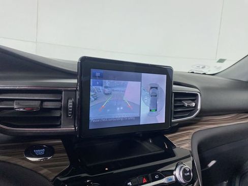 Used 2022 Ford Explorer Limited w/ Hybrid Equipment Group 310A image 8