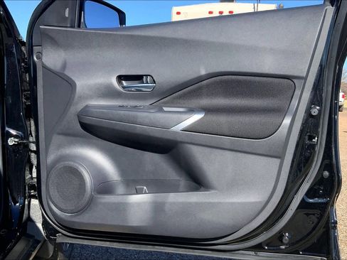 Used 2024 Nissan Kicks SV image 21