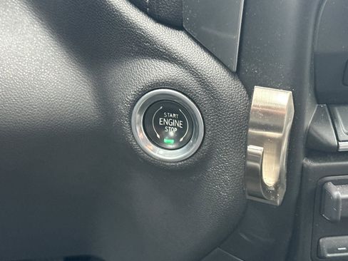 Used 2020 Chevrolet Silverado 1500 LT w/ All-Star Edition image 21