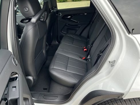 New 2026 Land Rover Range Rover Evoque S AWD/4WD image 19