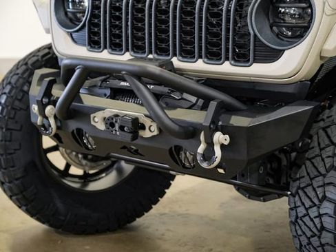 Used 2025 Jeep Gladiator Rubicon w/ Safety Group image 20