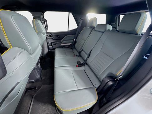 Used 2025 Toyota 4Runner Trailhunter image 24