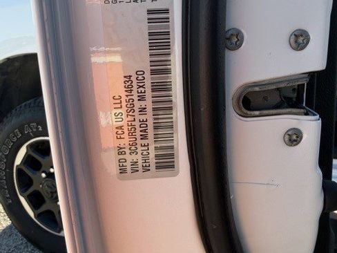 Used 2025 RAM 2500 Laramie image 10