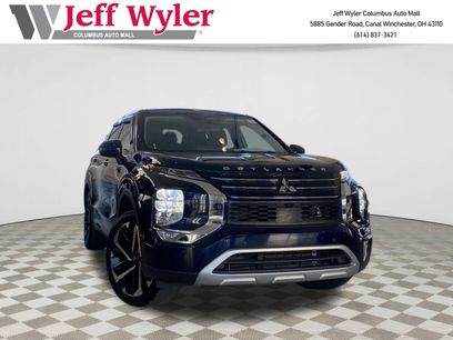 Used 2023 Mitsubishi Outlander SE