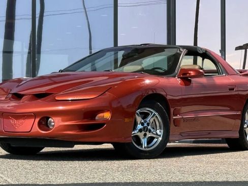 Used 2002 Pontiac Firebird Formula image 25