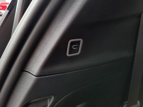 New 2026 Chrysler Pacifica Limited w/ S Appearance Package image 10