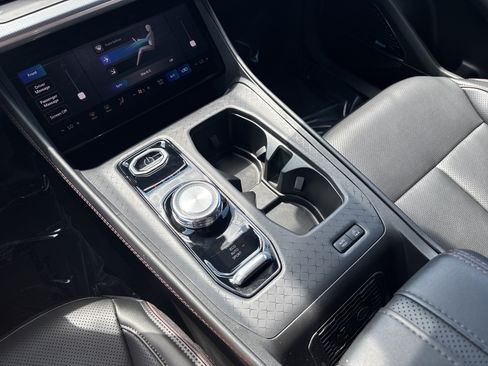 Used 2025 Jeep Wagoneer S Launch Edition AWD/4WD image 20