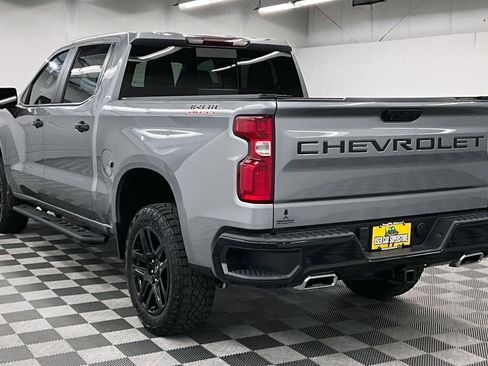 Used 2023 Chevrolet Silverado 1500 LT Trail Boss w/ LT Trail Boss Premium Package AWD/4WD image 3