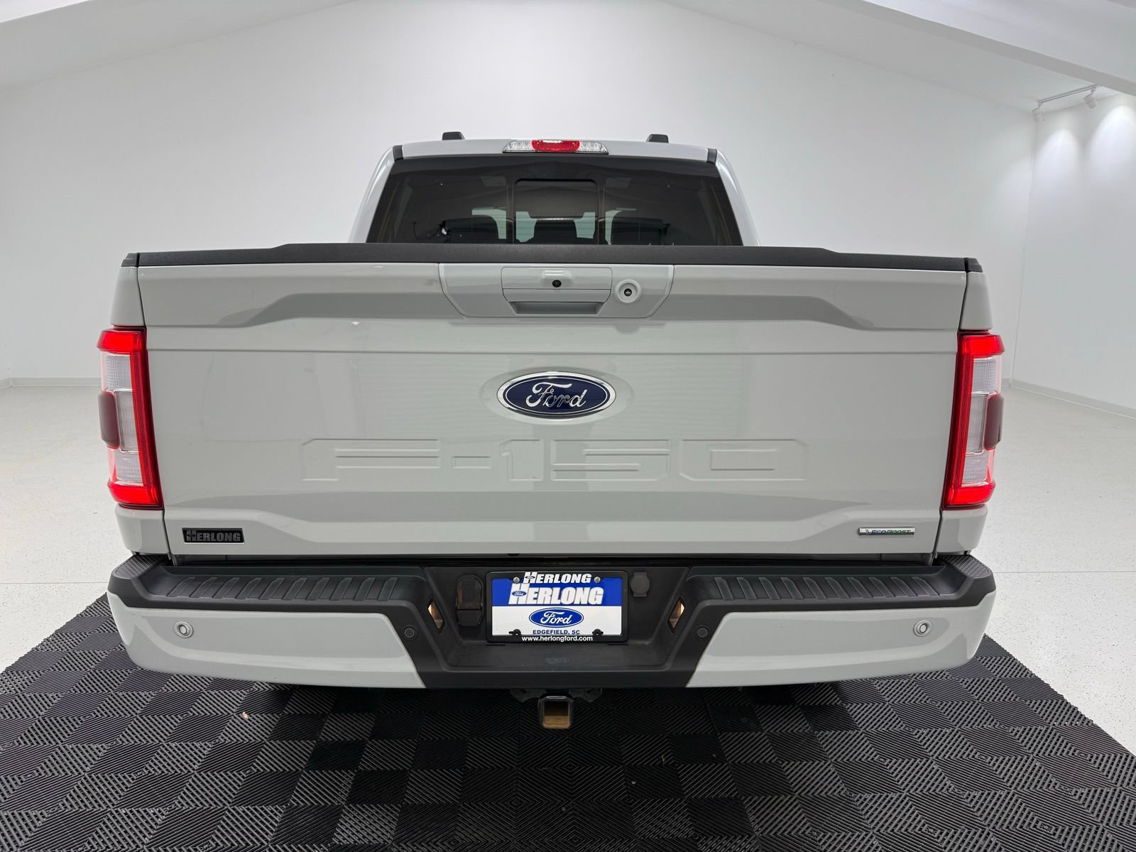 Used 2023 Ford F150 Lariat w/ Max Trailer Tow Package AWD/4WD image 6
