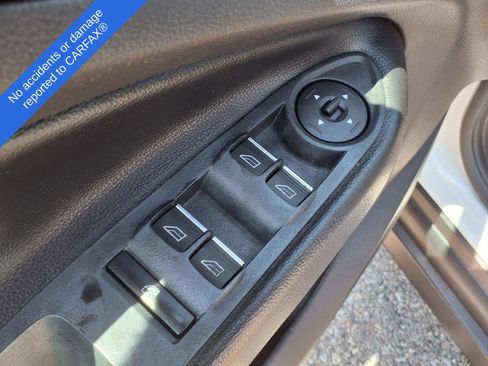 Used 2016 Ford C-MAX Energi SEL w/ Equipment Group 302A FWD image 17