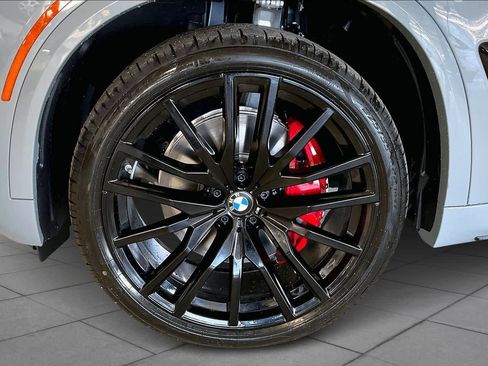 New 2026 BMW X5 sDrive40i image 11