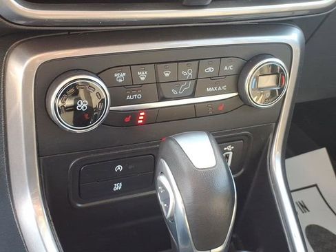 Used 2022 Ford EcoSport SE image 17