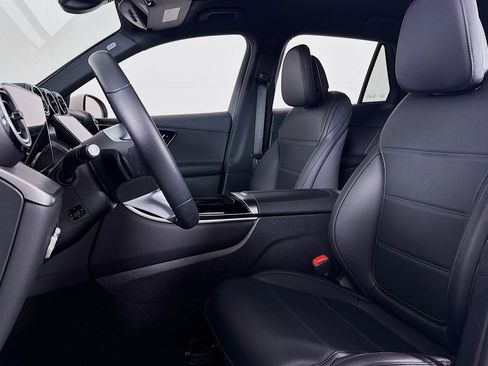 Certified 2026 Mercedes-Benz GLC 300 image 17