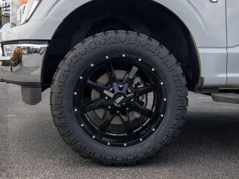 Used 2022 Ford F150 XLT w/ Equipment Group 302A High AWD/4WD image 4
