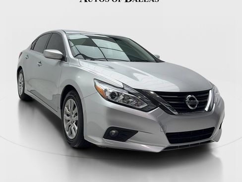 Used 2018 Nissan Altima 2.5 S w/ S Convenience Package FWD image 2