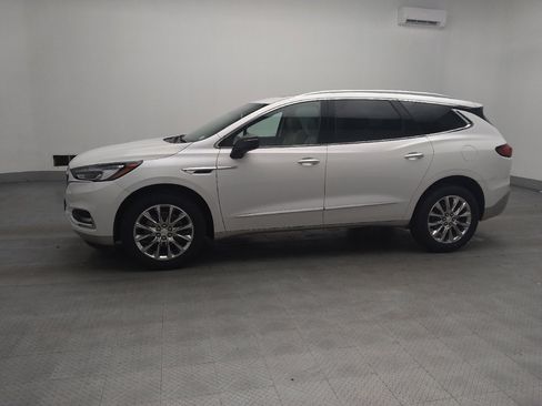 Used 2019 Buick Enclave Premium w/ Experience Buick Package image 2