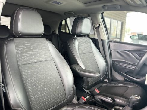Used 2015 Buick Encore Convenience FWD image 55