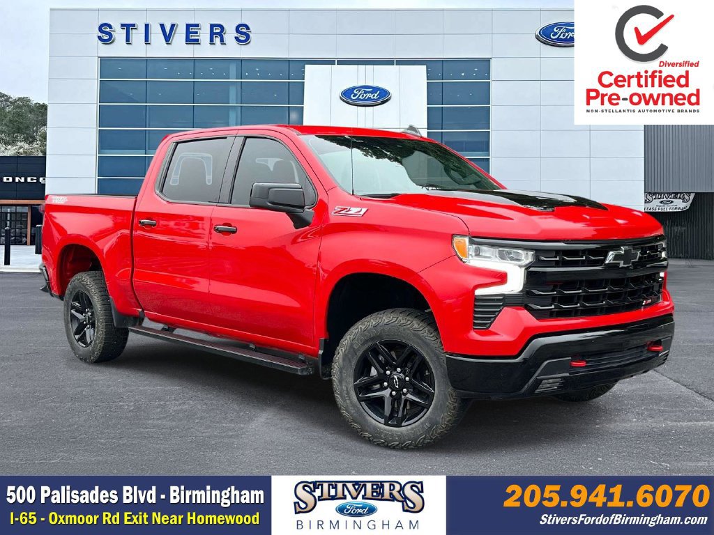 Used 2024 Chevrolet Silverado 1500 LT Trail Boss w/ Convenience Package II AWD/4WD image 1