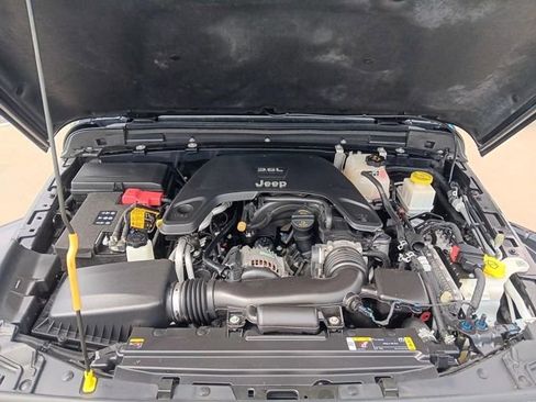 Used 2021 Jeep Gladiator Sport image 22