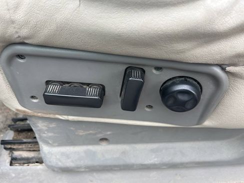 Used 2001 GMC Yukon XL SLT image 13