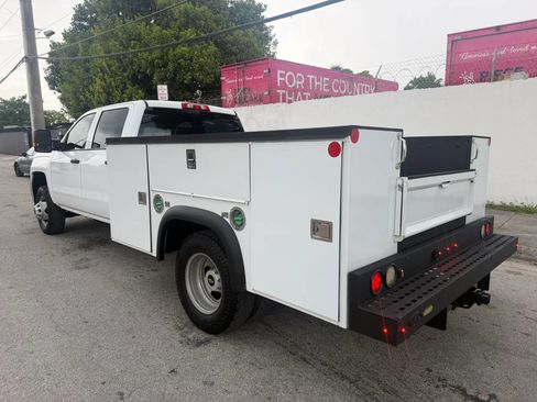 Used 2019 Chevrolet Silverado 3500 W/T w/ WT Convenience Package RWD image 3