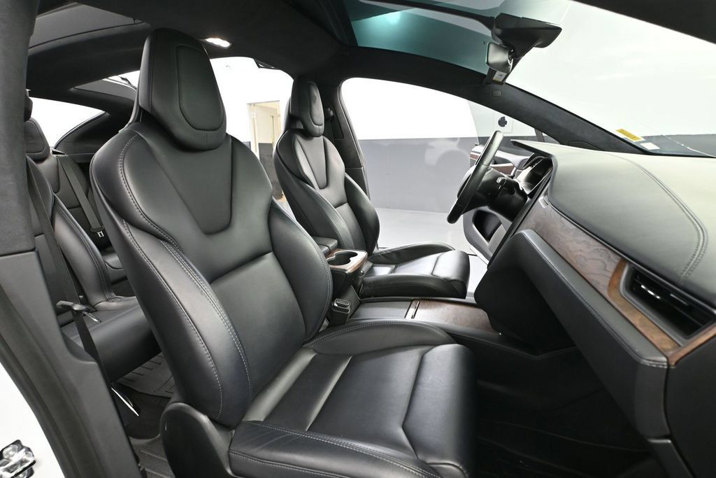 Used 2018 Tesla Model X 100D AWD/4WD image 37