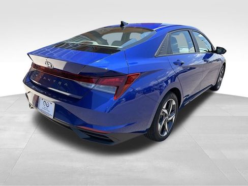 Used 2023 Hyundai Elantra SEL w/ Convenience Package FWD image 7