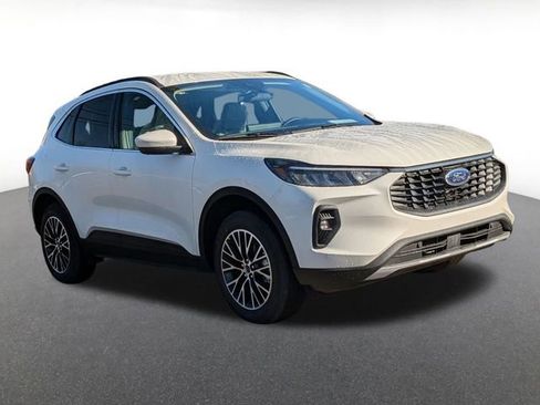 New 2026 Ford Escape SE image 1