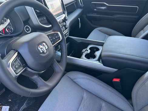 New 2026 RAM 1500 4x4 Crew Cab image 9