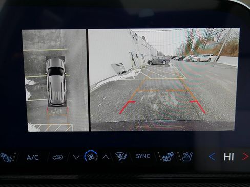 New 2026 Chevrolet Traverse High Country image 17