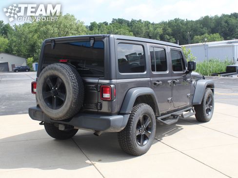 Used 2021 Jeep Wrangler Unlimited Sport AWD/4WD image 4