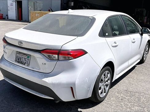 Certified 2021 Toyota Corolla LE w/ Carpet Mat Package (TMS) FWD image 4
