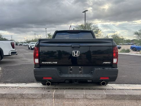 Used 2023 Honda Ridgeline Black Edition image 4
