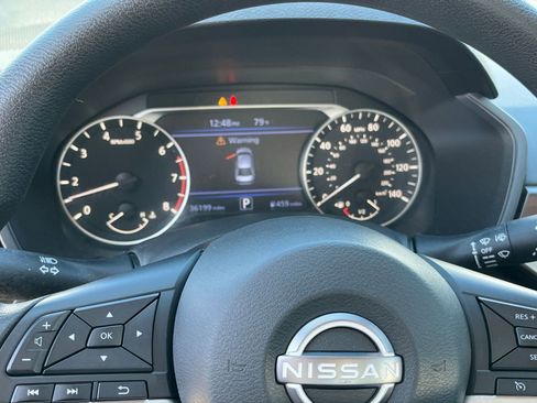 Used 2025 Nissan Altima 2.5 SV image 41