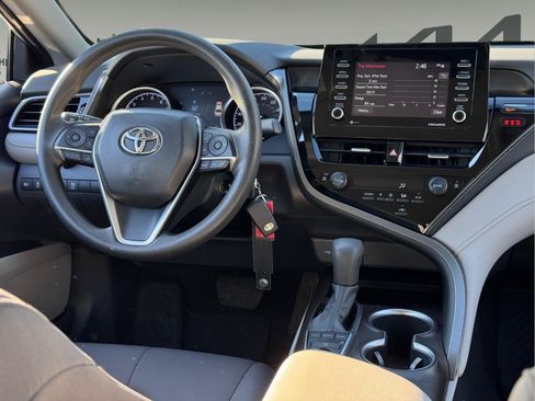 Used 2022 Toyota Camry LE AWD/4WD image 20