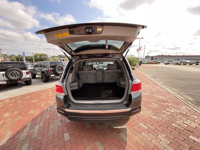 Used 2013 Toyota Highlander Limited FWD image 28