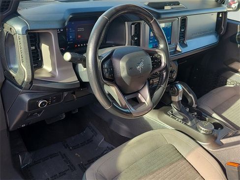 Used 2022 Ford Bronco Outer Banks image 19
