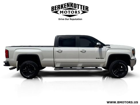 Used 2014 GMC Sierra 1500 SLE w/ SLE Value Package AWD/4WD image 2