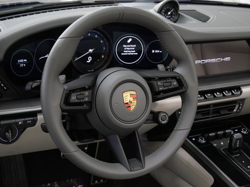 Used 2023 Porsche 911 Carrera image 14