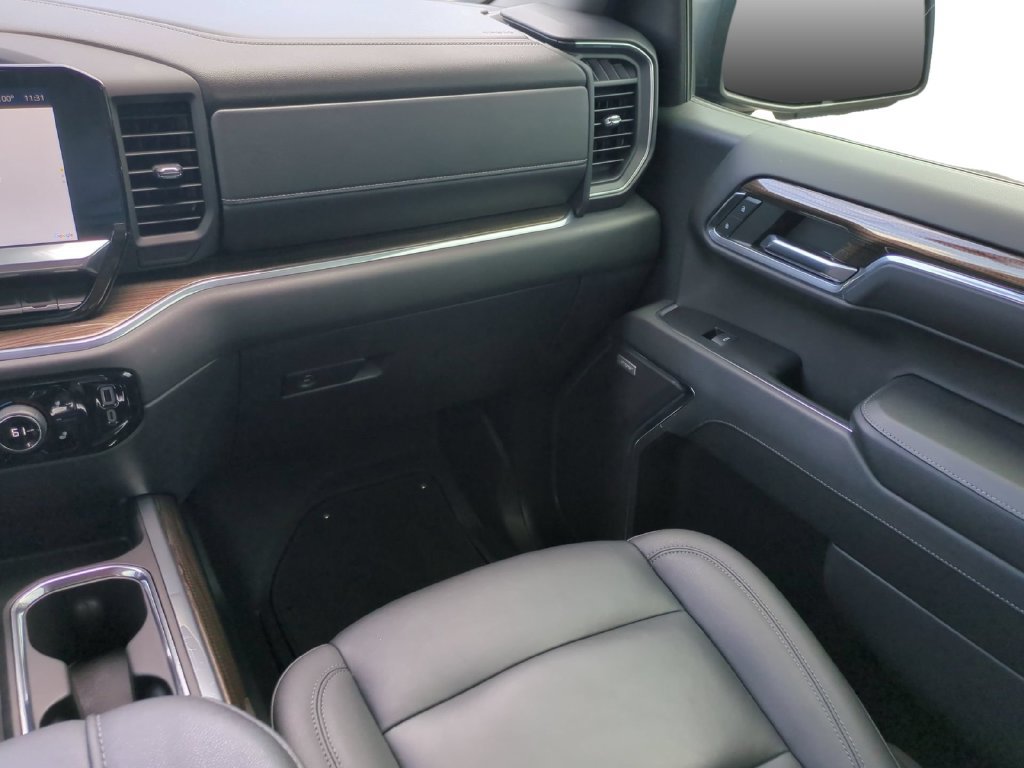 Used 2024 Chevrolet Silverado 1500 RST w/ Convenience Package II RWD image 19