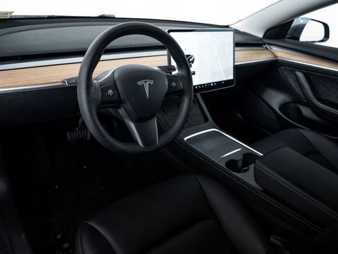 Used 2021 Tesla Model 3 Long Range image 4