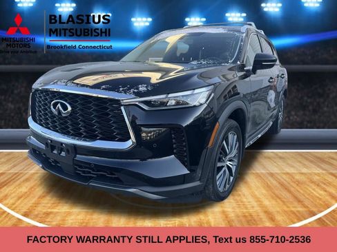 Used 2023 INFINITI QX60 Sensory w/ Cargo Package image 4