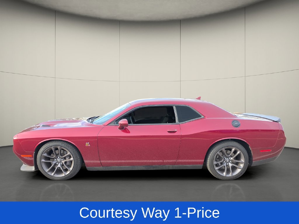 Used 2023 Dodge Challenger R/T Scat Pack RWD image 5