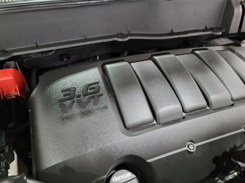 Used 2016 Chevrolet Traverse LT w/ Traveler's Package image 29