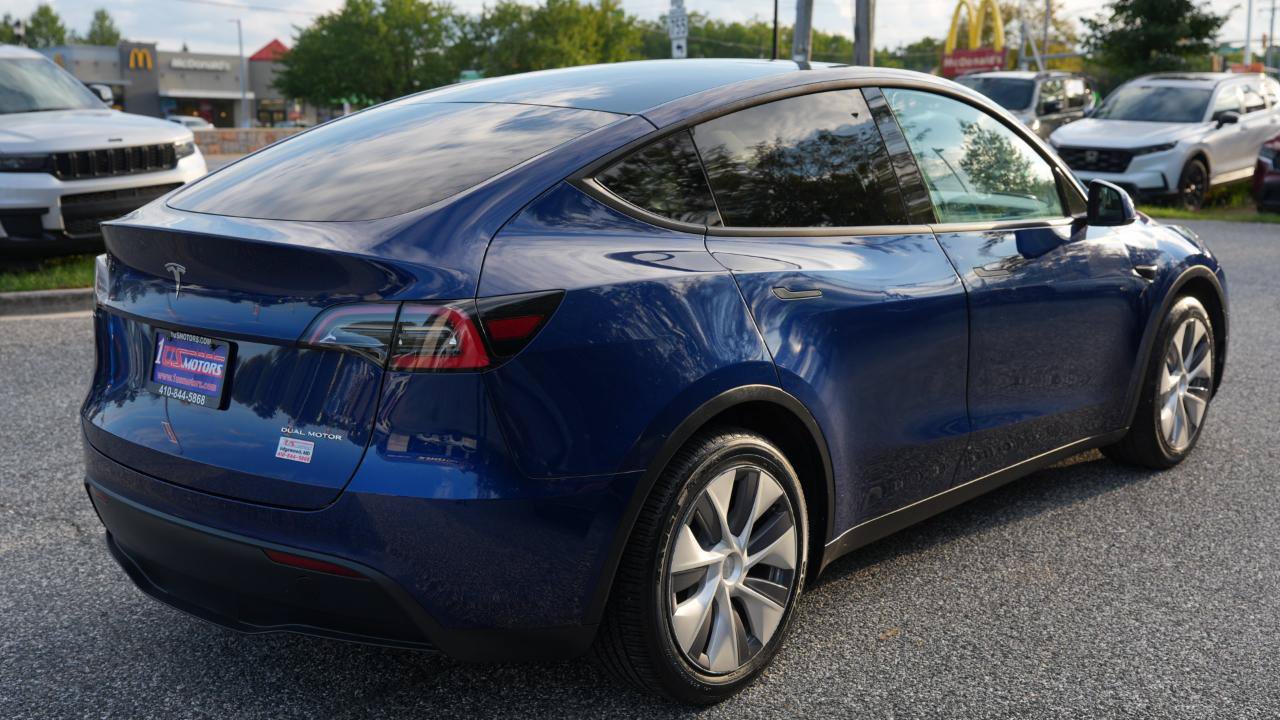 Used 2021 Tesla Model Y Long Range AWD/4WD image 5