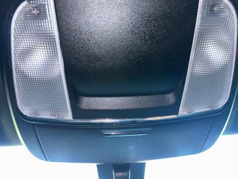 Used 2021 Dodge Charger SXT w/ Blacktop Package RWD image 8