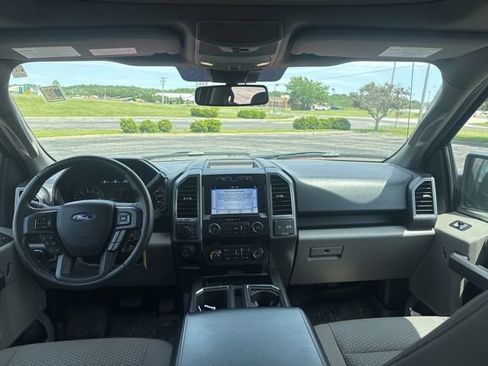 Used 2019 Ford F150 XLT w/ Equipment Group 302A Luxury AWD/4WD image 9