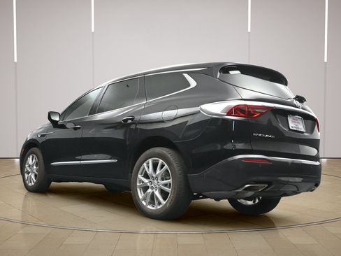Used 2023 Buick Enclave Premium w/ Experience Buick Package FWD image 31